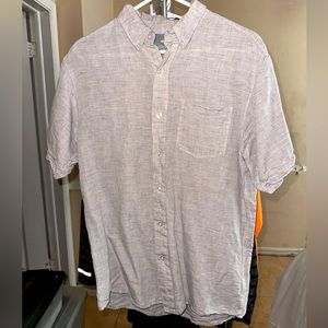 Button up short sleeve shirt with pocket